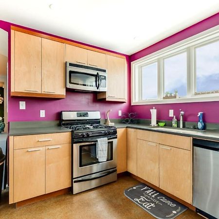 Walk Score 90!!-Historic Downtown District-2 Blocks To Famous Forsyth Park- Huge Private Patio-Private Parking サバンナ エクステリア 写真
